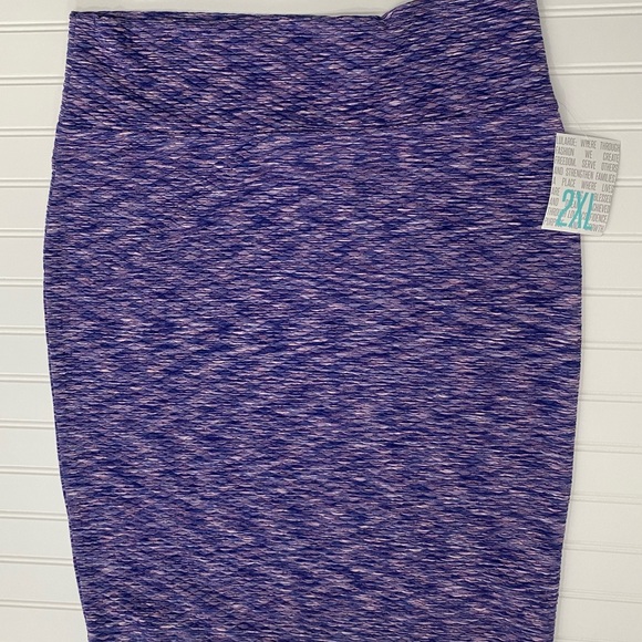 LuLaRoe Dresses & Skirts - New With Tags 2XL Pencil Skirt LuLaRoe Cassie Quilted Material